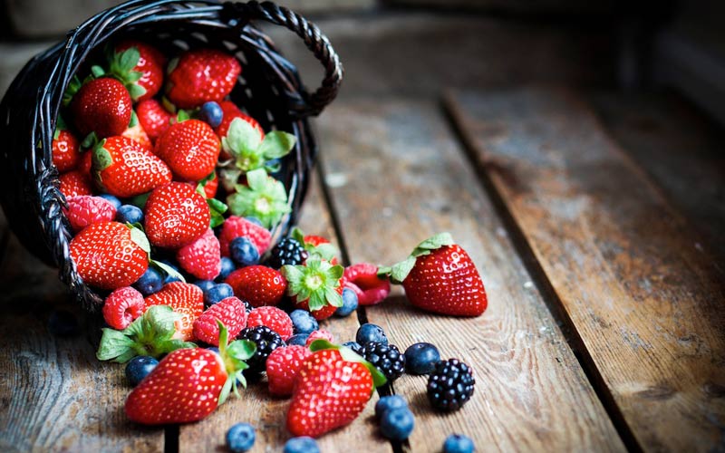 ۱۸ غذایی که به عضله‌سازی کمک می‌کنند