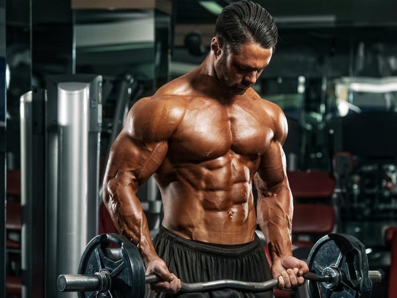 تکرارهای زیاد یا کم؟ واقعا کدوم حالت، در ساخت عضله موثرتره؟