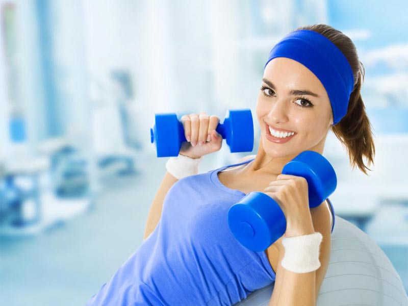 بانوان و مباحث پیشرفته‌ی کار با وزنه و دستگاه