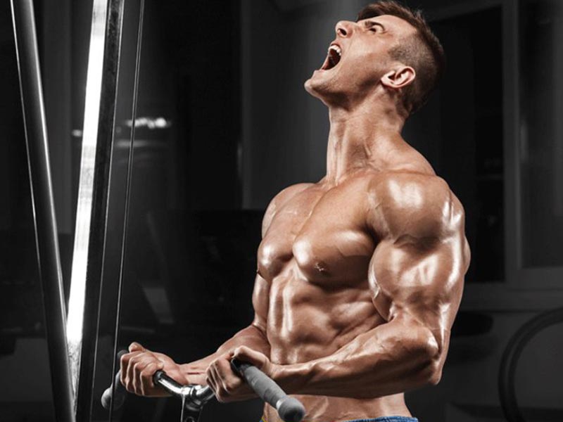 جلو بازوهای خود را منفجر کنید