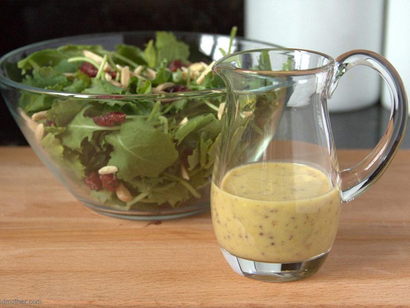 طرز تهیه انواع سس رژیمی برای سالاد