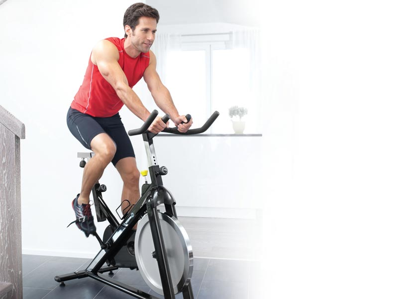 دوچرخه ثابت یا تردمیل، کدامیک بهتر است؟