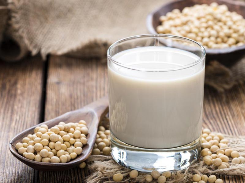 خواص شیر سویا برای سلامتی، لاغری و جلوگیری از پوکی استخوان