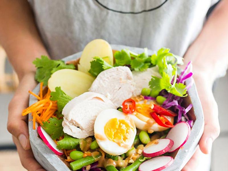 رژیم غذایی برای سیکس پک شدن شکم در ۶ قدم علمی و کاربردی