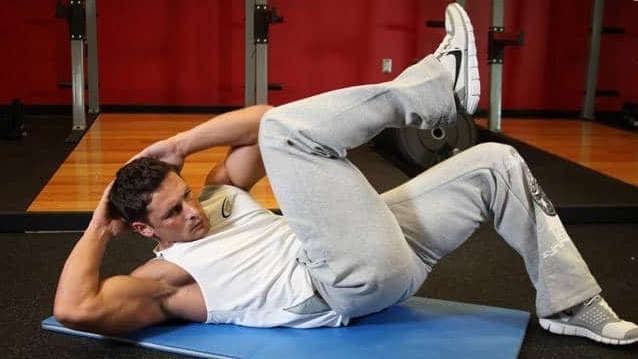 سیکس پک: ۳۰ توصیه متخصصان ورزشی برای ساختن شکم شش تکه